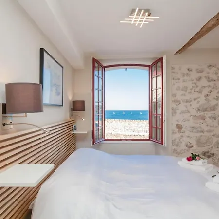Maison Marina - Absoluty - New-luxury Old - 1st Row Sea View Terrace * Antibes