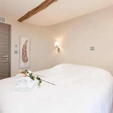 Apartment Maison Marina - Absoluty - New-luxury Old - 1st Row Sea View Terrace *