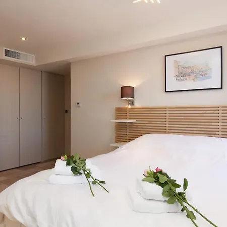 Maison Marina - Absoluty - New-luxury Old - 1st Row Sea View Terrace Apartment Antibes